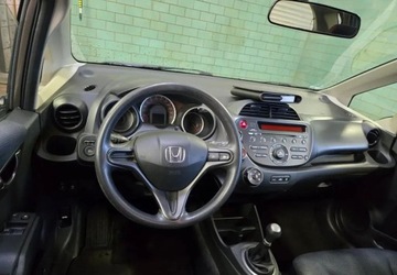 Honda Jazz III 1.2 i-VTEC 90KM 2013 Honda Jazz Sprowadzona Zarejestrowana.klima. 1.2 Benzyna 90KM, zdjęcie 9