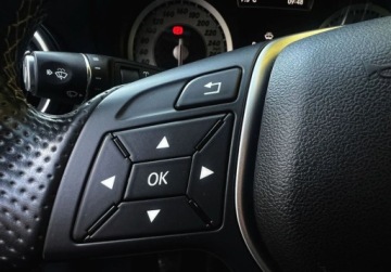 Mercedes Klasa A W176 Hatchback 5d 1.6 200 BlueEFFICIENCY 156KM 2014 Mercedes-Benz Klasa A 1.6 156 KM gwarancja 136 tys km bezwypadkowy ma, zdjęcie 23