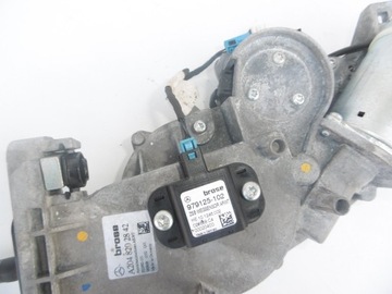 MERCEDES W204 COMBI МОТОР С КАПЮШОНОМ