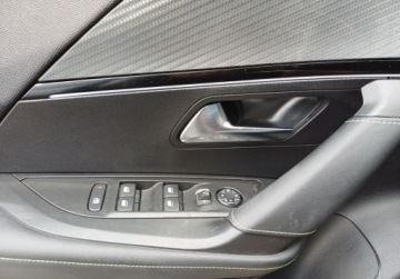 Peugeot 2008 II SUV Facelifting 1.2 Hybrid 145 145KM 2025 Peugeot 2008 95 1.2 mHEV 145 KM GT e-DCS6 I wl. GWARANCJA FV23, zdjęcie 25