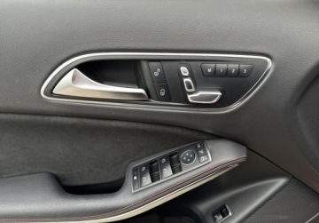 Mercedes GLA I Off-Roader Facelifting 1.6 200 156KM 2018 Mercedes-Benz GLA SalonPL 156KM 7G-DCT AMG Line Kamera Pamiec Foteli Alu19, zdjęcie 10