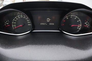 Peugeot 308 II Hatchback 5d 1.2 PureTech 110KM 2016 Peugeot 308 1.2 PureTech, Navi, Klima, zdjęcie 10