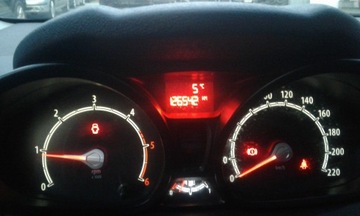 Ford Fiesta VII Hatchback 5d 1.4 Duratorq TDCi DPF 70KM 2012 FORD FIESTA VI 1.4 TDCi 70 KM VAT1 mały przebieg, zdjęcie 8