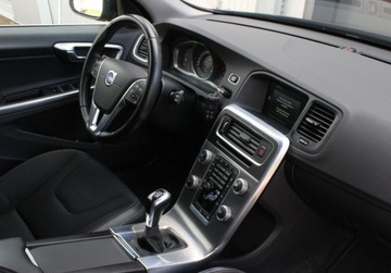 Volvo V60 I Kombi Facelifting 2.0 D2 DRIVE-E 120KM 2015 Volvo V60 D2 Drive-E Kinetic 2.0 Diesel 120KM, zdjęcie 10