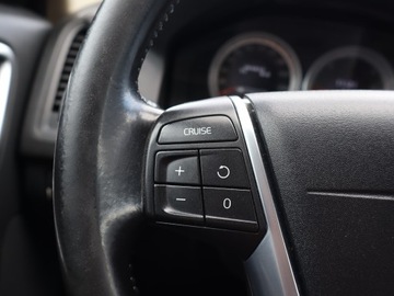 Volvo XC60 I SUV 2.0 D3 163KM 2010 Volvo XC60 D3, Automat, Skóra, Xenon, Bi-Xenon, zdjęcie 15