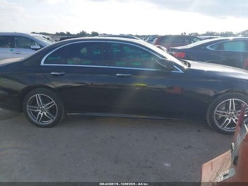 Mercedes Klasa E W213 2019 Mercedes-Benz Klasa E 300, 2019r., 2.0L 2.0 Benzyna 241KM, zdjęcie 6