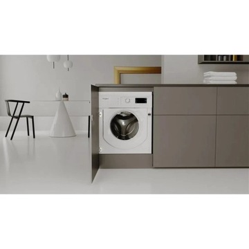 Встраиваемая стиральная машина WHIRLPOOL BI WMWG 81485 PL