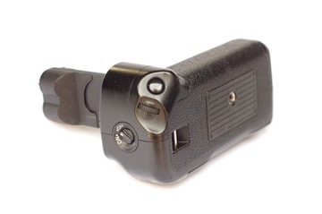 ручка Canon BG-E2 - оригинал + батарейки в подарок