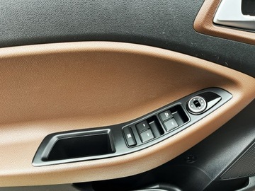 Hyundai i20 II Hatchback 5d 1.2 84KM 2015 Hyundai i20 Serwis/Bezwypadek/ Pakiet Zimowy, zdjęcie 32