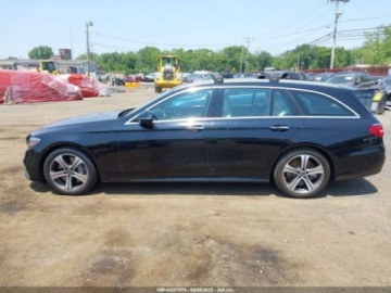 Mercedes Klasa E W213 2019 Mercedes-Benz Klasa E 450 4Matic 2019 3.0l 3.0 Benzyna 362KM, zdjęcie 2