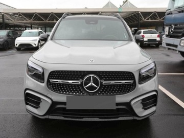 Mercedes GLB SUV 2.0 220d 190KM 2025 MERCEDES-BENZ GLB 220 d 4-Matic AMG Line 2.0 (190KM) 2025, zdjęcie 1