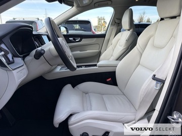 Volvo XC60 II 2023 Volvo XC 60 XC60 B5 B AWD Plus Bright aut, Pakiet, zdjęcie 9