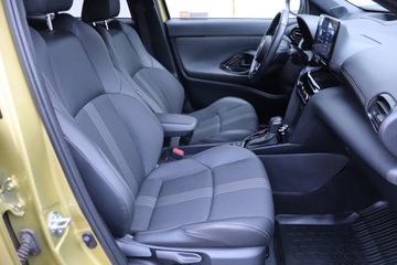 Toyota 2022 Toyota Yaris Cross 1.5 VVT-iE E-Four, zdjęcie 8