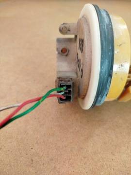 ELEKTRICKÁ ČERPADLO PALIVA PLOVÁK PEUGEOT 106 BENZÍN