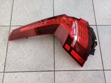 LAMPA TYLNA VOLVO V60 LEWA