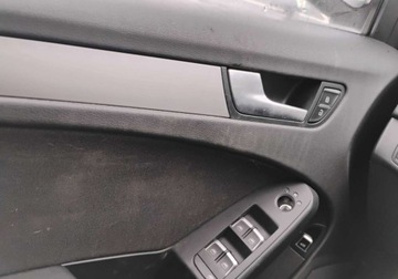 Audi A4 B8 Avant Facelifting 2.0 TDI 177KM 2014 Audi A4 Avant 112014r, 2.0TDI. Uszkodzony przod. 2.0 Diesel 177KM, zdjęcie 9