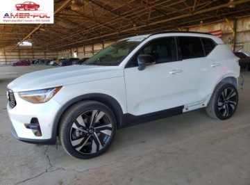 Volvo XC40 2025 Volvo XC 40 Plus 2025 2.0 Benzyna 247KM