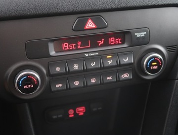 Kia Sportage IV SUV 1.6 GDI 132KM 2016 Kia Sportage 1.6 GDI, Klima, Klimatronic, zdjęcie 11