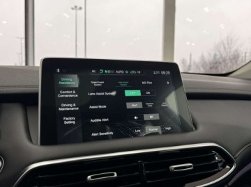 MG 2021 MG EHS Luxury Plug-in Hybrid Panorama Ambiente Kamera 360 CarPlay, zdjęcie 29