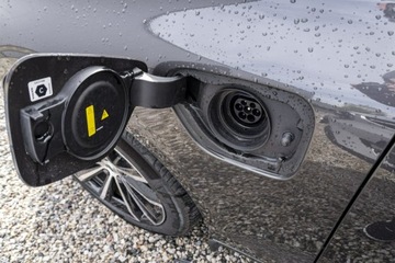 Volvo V60 II  Kombi Plug-In Facelifting 2.0 T6 350KM 2025 Volvo V60 YV1ZWH4V4S2662689, zdjęcie 26