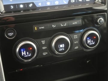 Land Rover Discovery V Terenowy 2.0 SD4 240KM 2017 Land Rover Discovery 2.0 Sd4, Salon Polska, zdjęcie 11