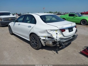 Mercedes Klasa E W213 2022 Mercedes-Benz Klasa E Mercedes-Benz E-Class 350 2.0 Benzyna 255KM, zdjęcie 3