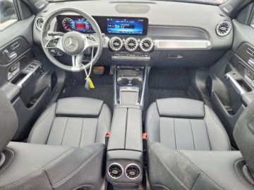 Mercedes GLB 2024 Mercedes-Benz GLB 250 4matic 2024 2.0 Benzyna 221KM, zdjęcie 8