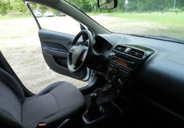 Mitsubishi Space Star Hatchback 5d 1.0 71KM 2016 Mitsubishi Space Star maly tani niezawodny SERWISOWANY Benzyna 71KM, zdjęcie 14