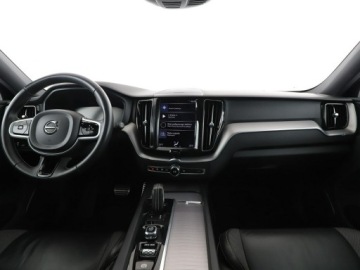 Volvo XC60 II Crossover Plug-In 2.0 T8 Twin Engine Plug-in Hybrid 390KM 2021 Volvo XC 60 PHEV 4x4 skóry el. fotele z, zdjęcie 15