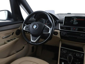 BMW Seria 2 F22-F23-F45-F46 Gran Tourer 220d 190KM 2016 BMW 220 Automat x-Drive LED grzane fotele PDC navi, zdjęcie 15