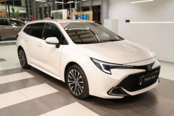 Toyota Corolla XII TS Kombi Facelifting 1.8 Hybrid 140KM 2023 Toyota Corolla 1.8 Hybrid Style 1.8 Hybryda 140KM, zdjęcie 2