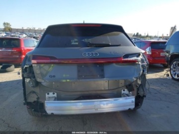 Audi Q8 e-tron 114kWh 408KM 2024 Audi Q8 e-tron Premium Quattro 2024, 408KM, 4x4, od ubezpieczalni 408KM, zdjęcie 8