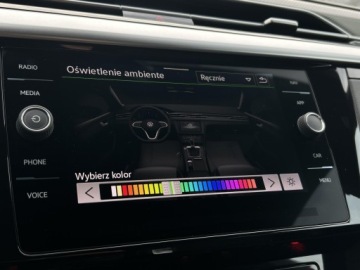 Volkswagen Arteon Fastback Facelifting 2.0 TSI 190KM 2021 Volkswagen Arteon R-Line | Harman Kardon | Kamera, zdjęcie 33