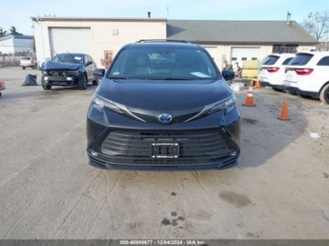 Toyota Sienna III 2022 Toyota Sienna Xle Woodland Edition, 2022r., 4x4, 2.5L 2.5 Benzyna 189KM, zdjęcie 6