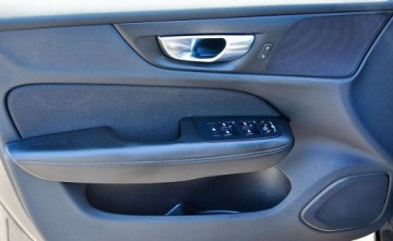 Volvo V60 II  2020 Volvo V60 Volvo V60 B3 B Geartronic Momentum 2.0 Benzyna 163KM, zdjęcie 30
