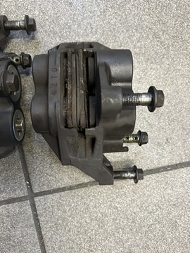 Yamaha Fazer FZ6 S2 Тормозной суппорт с АБС передний правый