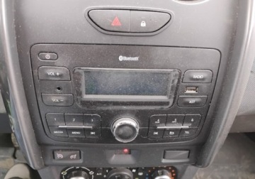 Dacia Duster I SUV Facelifting 1.5 dCi (Euro 6) 90KM 2017 Dacia Duster 2017r, SALON, 1.5DCI. Przetarty prawy bok. Poobijany. Jezdzi., zdjęcie 12