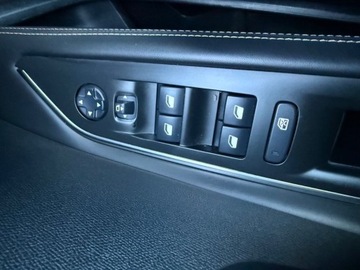 Peugeot 3008 II Crossover 1.6 THP 165KM 2018 Peugeot 3008 GT-LINELEDKamera 360NaviSkoraPanoramaFull Opcja 1.6, zdjęcie 28