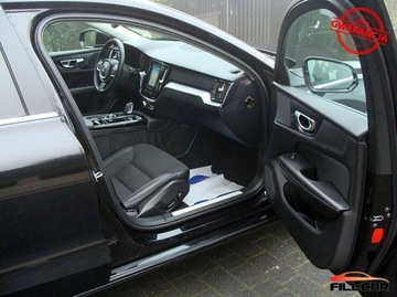 Volvo V60 II  2020 Volvo V60 Volvo V60 T6 AWD Plug-In Hybrid Panorama Serwis 2.0 253KM, zdjęcie 12