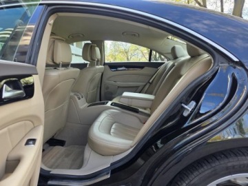Mercedes CLS W218 Coupe 250 CDI BlueEFFICIENCY 204KM 2013 MERCEDES CLS 250 CDI 2.2l diesel 204KM Przebieg: 137,768km Zadbane wnętrze, zdjęcie 20