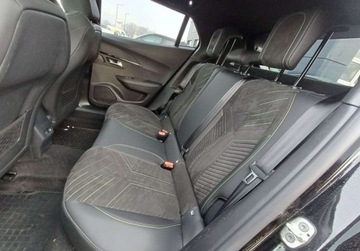 Peugeot 2008 2023 Peugeot 2008 GT 130KM Automat I wl. DEMO Gwarancja FV23 1.2 130KM, zdjęcie 32