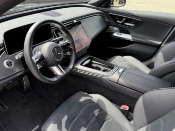 Mercedes Klasa E W214 Sedan 2.0 200 204KM 2025 E Klasa 200 4-Matic AMG 2.0 (204KM) 2025, zdjęcie 5