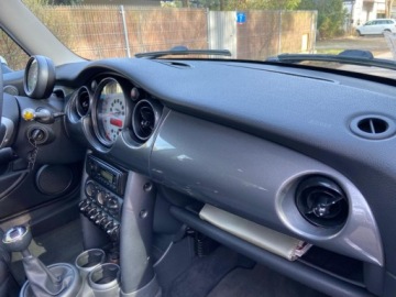 Mini One I 1.6 90KM 2005 MINI ONE 1.6 Benzyna Klimatyzacja Bez Korozji 1.6 Benzyna 90KM, zdjęcie 31