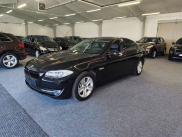 BMW Seria 5 F10-F11 Limuzyna 525d 204KM 2010 BMW Seria 5 F10 3.0D, Kamera, domyk drzwi, skóra headup