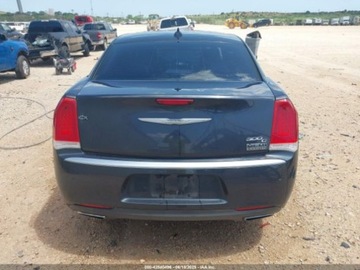 Chrysler 300C II 2015 Chrysler 300C Platinum 2015 5.7l 5.7 Benzyna 363KM, zdjęcie 4