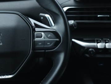 Peugeot 3008 II Crossover 1.2 PureTech 130KM 2020 Peugeot 3008 1.2 PureTech, Salon Polska, zdjęcie 20