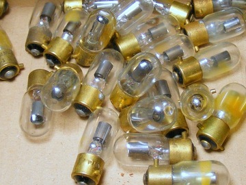 Неоновая лампа 220В МН-3 НЕИСПОЛЬЗОВАННАЯ