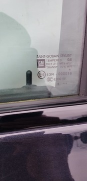 DVEŘE LEVÉ OPEL ADAM Z22C
