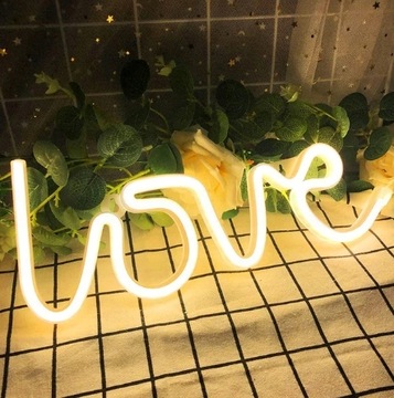 NEON LED NA ŚCIANĘ ZNAK hello SERCE NAPIS NEONOWY