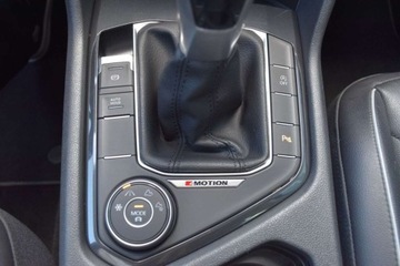 Volkswagen Tiguan II SUV Facelifting 2.0 TDI 200KM 2022 Volkswagen Tiguan 2.0 TDI 200KM 4x4 Elegance DSG MatrixACCSkoraKameraVAT23, zdjęcie 24